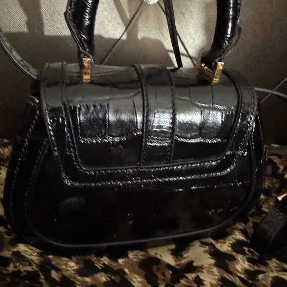 Versace
Greca goddess leather mini bag - Picture 7 of 11
